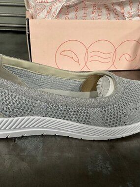 Easy Spirit Women's Glitz Slip-On Walking Shoe